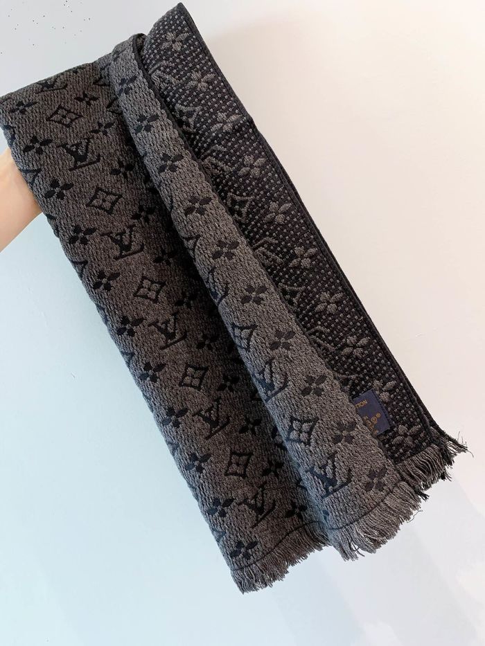 Louis Vuitton Scarf LV00030